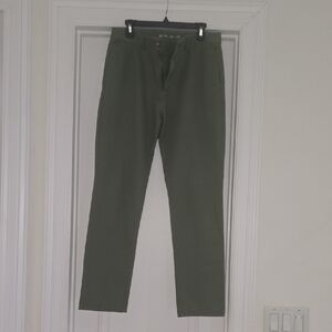 Old Navy Men's Olive Green Chinos